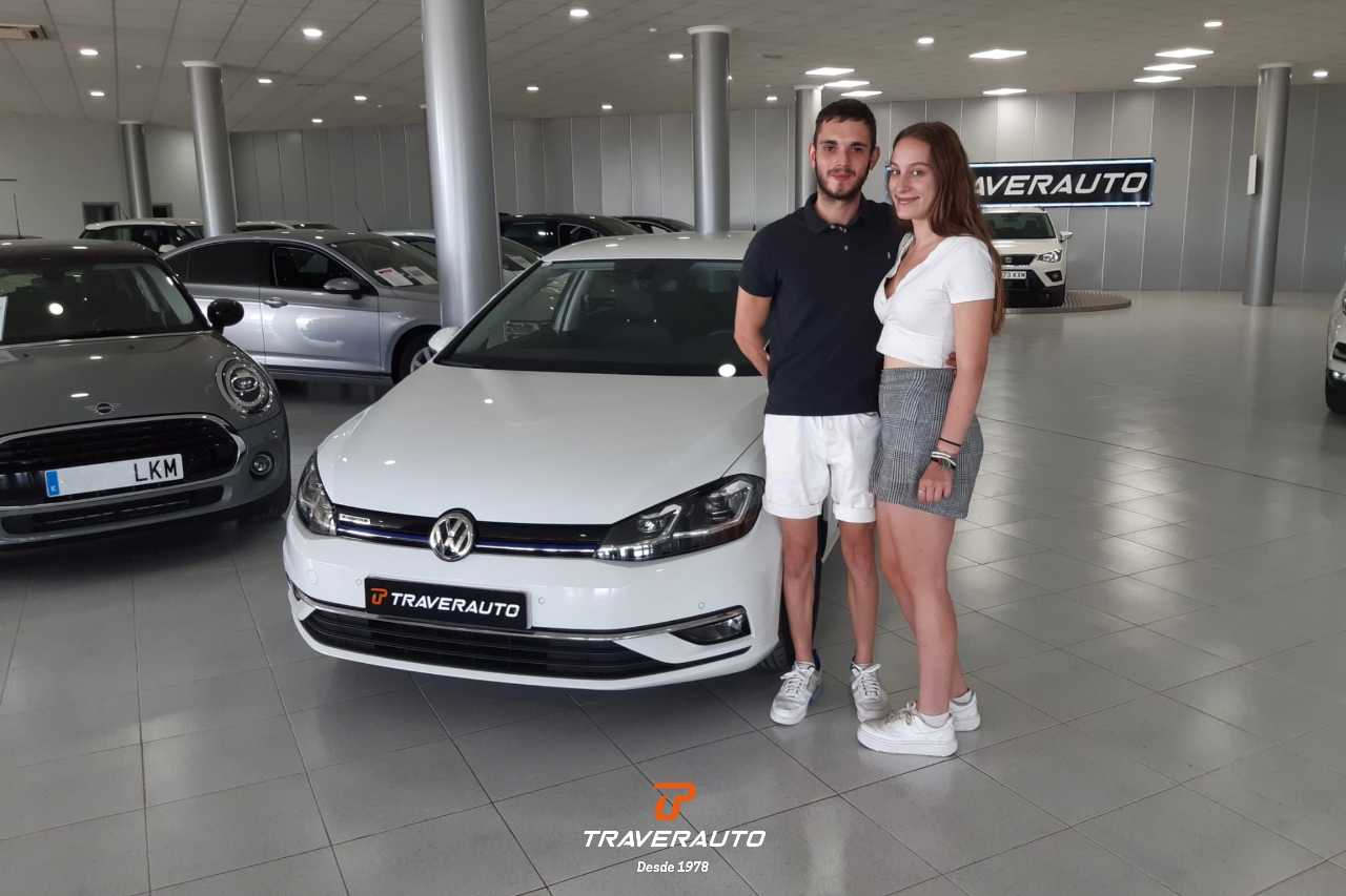 Entrega de coche a cliente en Traverauto, Riba-roja de Turia (Valencia) — Septiembre 2022