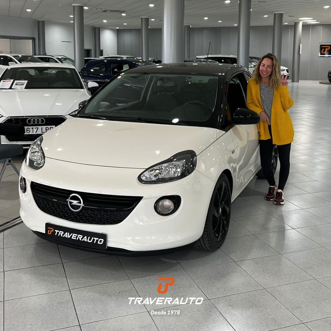 Entrega de coche a cliente en Traverauto, Riba-roja de Turia (Valencia) — Octubre 2022