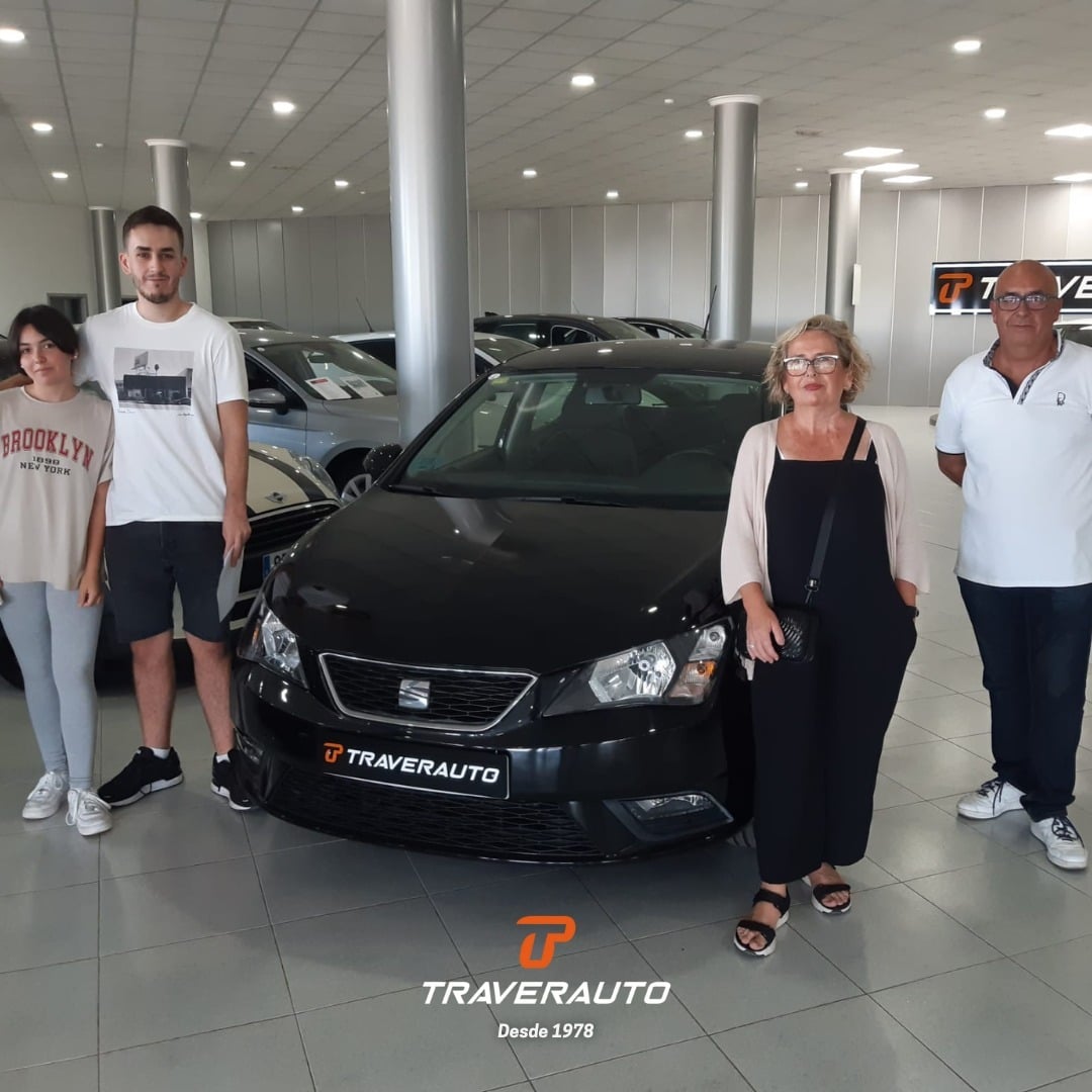 Entrega de coche a cliente en Traverauto, Riba-roja de Turia (Valencia) — Octubre 2022