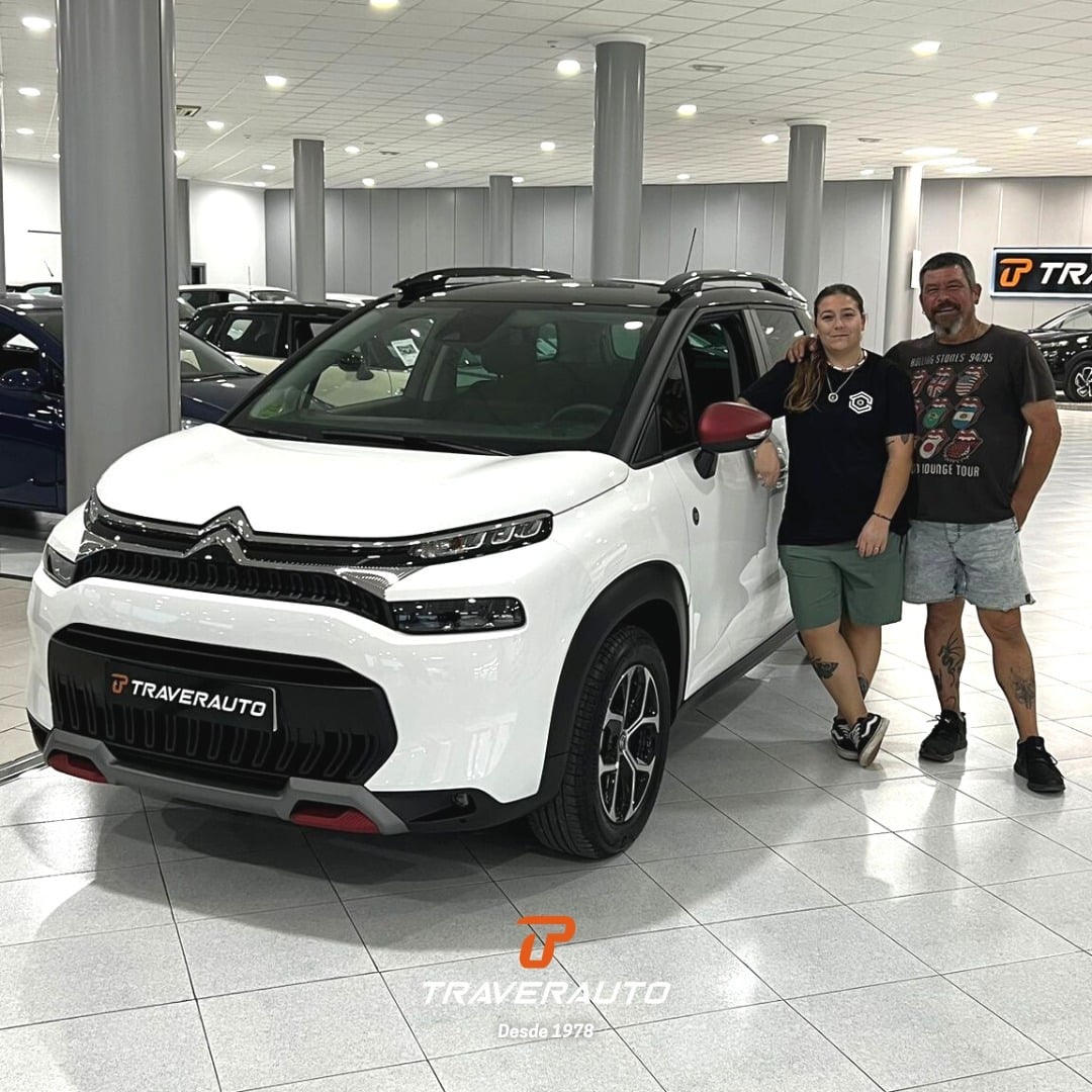Entrega de coche a cliente en Traverauto, Riba-roja de Turia (Valencia) — Octubre 2022