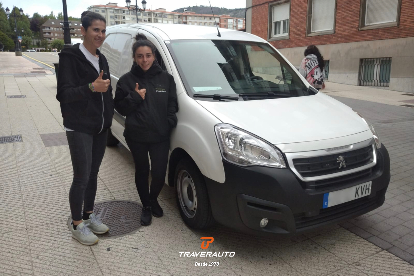 Entrega de coche a cliente en Traverauto, Riba-roja de Turia (Valencia) — Septiembre 2023