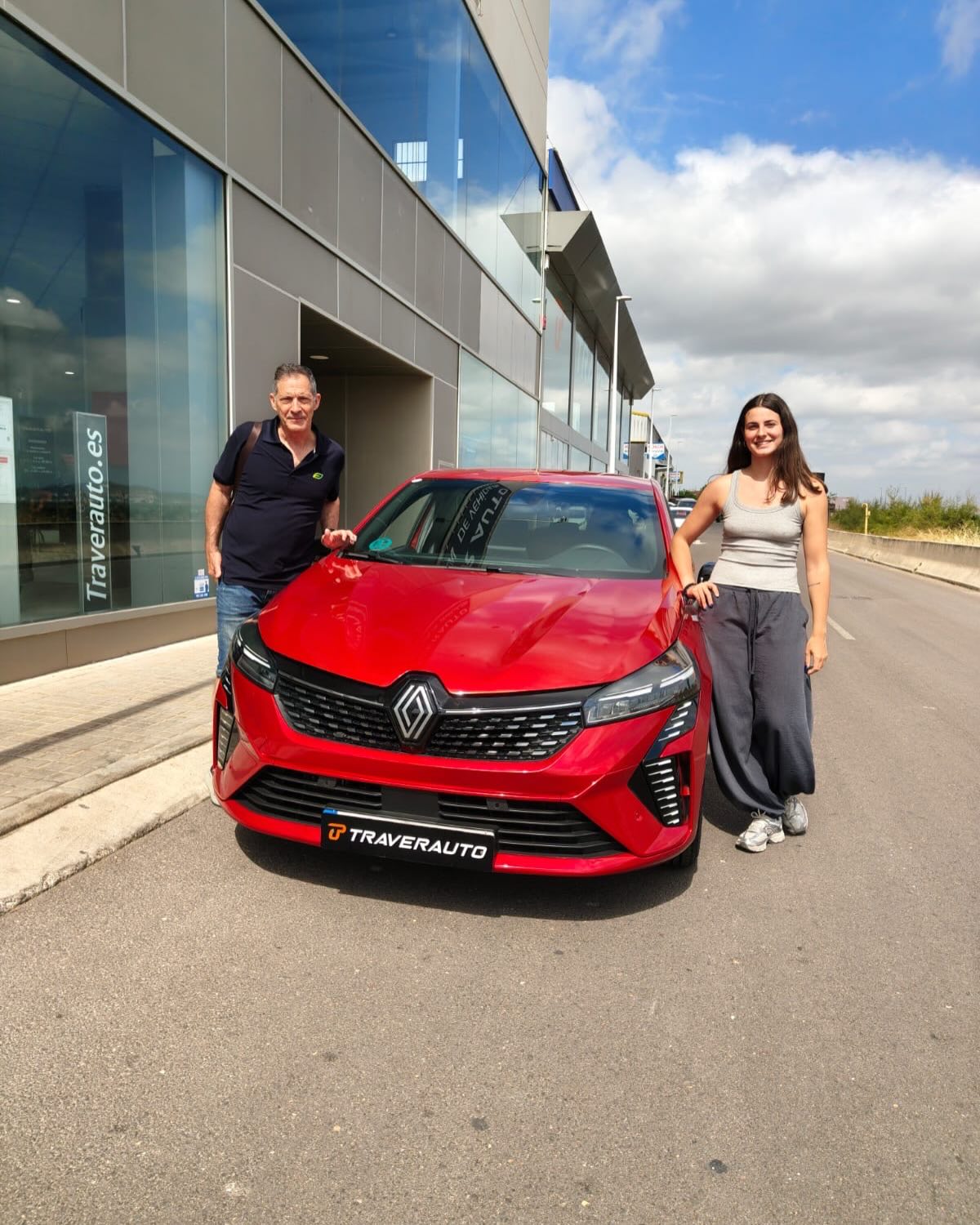 Entrega de coche a cliente en Traverauto, Riba-roja de Turia (Valencia) — Junio 2026